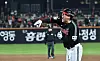 Kim Hyun-soo of the LG Twins celebrates after hitting a two-run single against the Hanwha Eagles during Game 4 of the Korean Series at Daejeon Hanwha Life Ballpark in Daejeon on Oct. 30. [YONHAP]