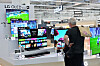 LG OLED TVs on display at a store in Europe [YONHAP]