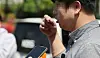 A 43-year-old parent surnamed Im, who was attacked by a student who had injured five others at a high school in Cheongju, North Chungcheong, earlier the same day, talks to reporters outside of the school on April 28. [YONHAP]