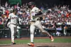 San Francisco Giants outfielder Lee Jung-hoo scores a wild pitch during the sixth inning of a baseball game against the Cincinnati Reds in San Francisco on April 9. [AP/YONHAP]