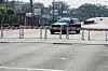 The Florida State University Student Union building and surrounding roads are blocked by law enforcement vehicles, Tallahassee, U.S., on April 17 [AP/YONHAP]