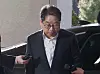 Acting Prosecutor General Noh Man-seok walks into the Supreme Prosecutors' Office building in Seocho District, southern Seoul on Nov. 12. [NEWS1]