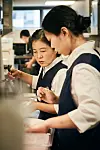 Onjium's head chef Cho Eun-hee is inside the kitchen cooking the new menus she has created for the Korean Food Promotion Institute, on Nov. 3 at Mingles in Gangnam District, southern Seoul. [KOREAN FOOD PROMOTION INSTITUTE]