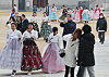 Tourists in hanbok, or Korean traditional dress, visit Gyeongbok Palace in Jongno District, central Seoul, on Sunday afternoon. [YONHAP]