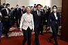 French President Emmanuel Macron, center right, and European Commission President Ursula von de Leyen, center left, arrive for a working session with Chinese President Xi Jinping in Beijing, on April 6, 2023. [AP/YONHAP]