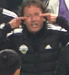 Mauricio Taricco, Jeonbuk Hyundai Motors assistant coach, making a gesture during a K League 1 match against Daejeon Hana Citizen at Jeonju World Cup Stadium in Jeonju, North Jeolla, on Nov. 8. [SCREEN CAPTURE]