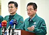 North Gyeongsang Governor Lee Cheol-woo announces the five major directions for wildfire response at the wildfire scene command center set up in the temporary office of Uiseong County Office in North Gyeongsang on March 28. [NORTH GYEONGSANG PROVINCIAL GOVERNMENT]