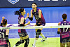 Heungkuk Life Insurance Pink Spiders' Kim Yeon-koung, second from right, celebrates during a V League game against Suwon Hyundai Engineering & Construction Hillstate at Suwon Gymnasium in Suwon, Gyeonggi on Tuesday. [YONHAP]