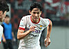 Gangwon FC midfielder Yang Min-hyuk dribbles the ball during a K League 1 match against FC Seoul at Seoul World Cup Stadium in western Seoul on Aug. 24. [NEWS1]