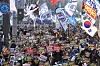 Protesters call for President Yoon Suk Yeol's impeachment in Jongno District, central Seoul, on March 16. [YONHAP]