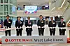 Lotte Corporate Chairman Shin Dong-bin, third from right, cuts the ribbon at the grand opening ceremony of Lotte Mall West Lake Hanoi on Friday. [LOTTE SHOPPING]