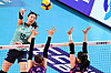 GS Caltex Seoul Kixx's Kang So-hwi, left, attacks during a 2023-24 V League game against the Heungkuk Life Insurance Pink Spiders at Jangchung Arena in central Seoul on Jan. 17. [YONHAP]