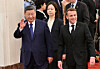 France's President Emmanuel Macron, right, and China's President Xi Jinping, left, walk during a state visit at the Great Hall of the People in Beijing, Dec. 4. [AP/YONHAP]