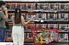 People shop for food at a supermarket in Seoul on Oct. 3. [YONHAP]