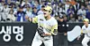 Hanwha Eagles pitcher Moon Dong-ju celebrates during the KBO game against the Samsung Lions at Daejeon Hanwha Life Ballpark in Daejeon on May 7. [NEWS1]