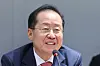 People Power Party presidential primary candidate Hong Joon-pyo speaks during a meeting with officials from the Korean Medical Association in Yongsan District, central Seoul, on April 22. [NEWS1]
