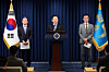 President Lee Jae Myung announces the result of the Korea-U.S. joint fact sheet on trade and defense on Nov. 14. [YONHAP]