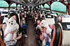 Travelers travel to Taean in South Chungcheong by bus with their dogs in June 2023. [JOONGANG ILBO]