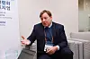 Michael Herrmann, a senior adviser on demographic resilience at the United Nations Population Fund (Unfpa), speaks during an interview with the Korea JoongAng Daily held on the sidelines of the 8th Global Symposium on Low Fertility and Ageing co-hosted by Statistics Korea and the United Nations Population Fund in central Seoul on Tuesday. [STATISTICS KOREA]