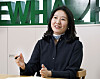 Kim Ji-hye, dean of Ewha Womans University's Global Scholars Program, talks during an interview with the Korea JoongAng Daily on April 7. [PARK SANG-MOON]