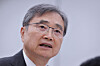 Minister of Foreign Affairs Cho Hyun answers questions from lawmakers during a parliamentary audit of the Foreign Ministry at the National Assembly in Yeouido, western Seoul, on Oct. 13. [NEWS1]