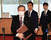 Taisuke Mibae, minister at the Japanese Embassy in Seoul, enters the Foreign Ministry building in Jongno District, central Seoul on April 8. [YONHAP]