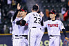 The LG Twins celebrate winning a KBO game against the Hanwha Eagles at Jamsil Basebal Stadium in southern Seoul on March 27. [NEWS1]