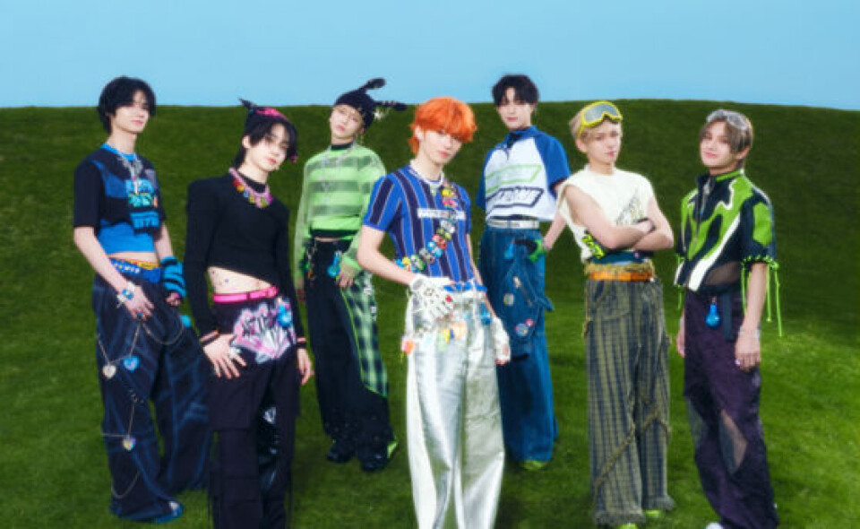 Aoen grup pria bergenre pop Jepang