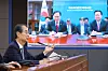 Acting President and Prime Minister Han Duck-soo speaks while receiving a video briefing from Minister of Trade Cheong In-kyo, who is visiting the U.S. to respond to the tariff policies of the Donald Trump administration, and Korean Ambassador to the United States Cho Hyun-dong, at the Government Complex Seoul in Jongno District, central Seoul on April 10. [YONHAP]