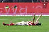 Mainz's Lee Jae-sung celebrates after scoring during a Bundesliga match against RB Leipzig at the Mewa Stadium in Mainz, Germany on Saturday. [AP/YONHAP]