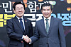 President Lee Jae-myung shakes hands with James Kim, chairman of the American Chamber of Commerce in Korea, at a meeting held at the National Assembly in Seoul on Dec. 16, 2024. [NEWS1]