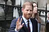 Britain's Prince Harry arrives at London's High Court to lead a group, including Elton John and Elizabeth Hurley, accusing the Daily Mail's publisher of privacy invasion through unlawful tactics in a trial that is part of a wider phone hacking scandal in London, Jan. 21. [AP/YONHAP]