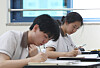High school students study at their high school in Suwon, Gyeonggi in September. [NEWS1]