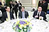 Samsung Electronics Executive Chairman Lee Jae-yong, far left, and SK Group Chairman Chey Tae-won, far right, attend a dinner banquet for Brazilian President Luiz Inacio Lula da Silva’s state visit to Korea at the Blue House in central Seoul on Feb. 23 [JOINT PRESS CORPS]