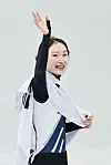 Choi Min-jeong of Korea celebrates on the ice after winning the silver medal in the women's 1,500-meter short track speed skating event at the 2026 Winter Olympics at Milano Ice Skating Arena in Milan on Feb. 20. [YONHAP]