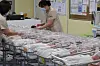 Nurses look after newborn babies at a hospital in Incheon on Feb. 26. [YONHAP]