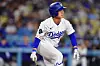 Los Angeles Dodgers center fielder Kim Hye-seong bats against the Arizona Diamondbacks during the eighth inning at Dodger Stadium on May 19. [REUTERS/YONHAP]