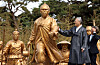 Yu In-chon, then-minister of culture, sports and tourism, stands next to a statue of Jeon Bong-jun, the leader of the 1894 Donghak Peasant Revolution in Jeongeup, North Jeolla, on May 11, 2024. [MINISTRY OF CULTURE, SPORTS AND TOURISM]