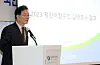 Cho Min-ho, president of the Korea Hana Foundation, a public institution supporting North Korean defectors, speaks at a press conference in central Seoul on Dec. 27, 2023. He was dismissed from the post on Feb. 27. [YONHAP]