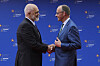 Albanian Prime Minister Edi Rama, left, welcomes Germany's Federal Chancellor Friedrich Merz ahead of a summit where the leaders of 47 European countries and organizations will discuss security, defense and democratic standards against the backdrop of Russia's war on Ukraine, in Tirana, Albania, May 16. [AP/YONHAP]