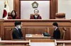 Constitutional Court Justices Kim Hyung-du, center, and Kim Bok-hyeong preside over the preparatory session for suspended Prime Minister Han Duck-soo's impeachment trial at the court in Jongno District, central Seoul, on Jan. 13. [NEWS1]