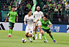 Jeonbuk Hyundai Motors midfielder Kang Sang-yoon, right, eyes the ball during a K League 1 match against Gangwon FC at Jeonju World Cup Stadium in Jeonju, North Jeolla, on July 23. [YONHAP]