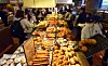 Customers wait in line to buy bread at Sungsimdang in Daejeon on Oct. 22, 2024. [JOONGANG ILBO]