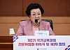Lee Bae-yong, chief of the presidential National Education Commission, speaks during an event at the government complex in Jongno District, central Seoul, on June 30. [YONHAP]