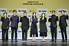 Cast and director of upcoming play 'Hedda Gabler' pose for photos during a press conference held April 8 in western Seoul's LG Arts Center. [YONHAP]