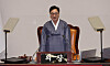 National Assembly Speaker Woo Won-shik, clad in traditional Korean clothing hanbok, speaks during a plenary session at the parliamentary building in Seoul in Sept. 1. [LIM HYUN-DONG]