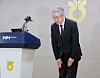 Kang Ho-dong, head of the National Agricultural Cooperative Federation, also known as Nonghyup, apologizes after issuing a public apology at its headquarters in central Seoul on Jan. 13 over recent allegations of lax management. [YONHAP]