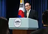 National Security Adviser Wi Sung-lac gives a press briefing on the outcome of his trip to the United States at the Yongsan presidential office in central Seoul on July 9. [JOINT PRESS CORPS]