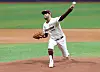 The Kiwoom Heroes' Enmanuel De Jesus in action during a KBO game against the Lotte Giants at the Gocheok Sky Dome in western Seoul on April 12. [NEWS1]
