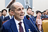 Harold Rogers, interim CEO of Coupang Korea, answers lawmakers’ questions at a joint parliamentary hearing on Coupang's personal data leak, unfair trade practices and labor conditions at the National Assembly in Yeouido, western Seoul, on Dec. 30, 2025. [NEWS1]